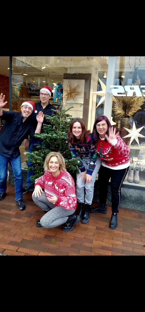 Weihnachten1_Team_2025