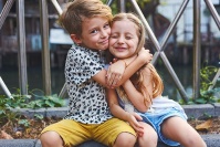 Sicherheit geht vor! Stylishe, blinkende Schuhe für Kids!