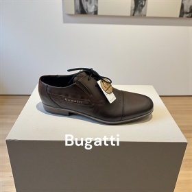 Business-Schuhe von Bugatti 
