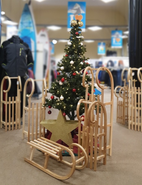  Schlitten aus Holz vom Schreiner aus dem Erzgebirge