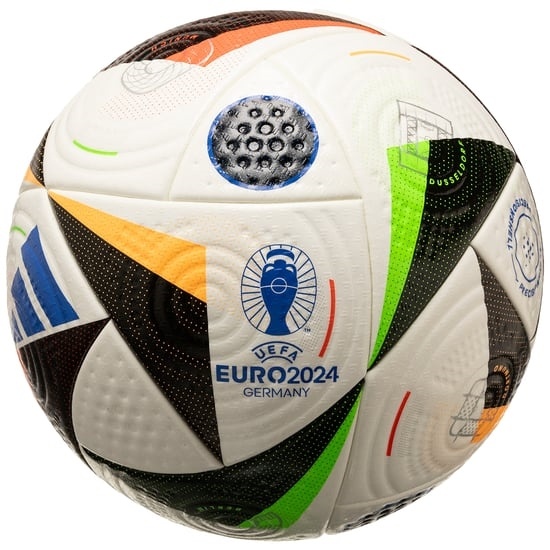 adidas Der Fußballliebe-Replica des Spielball für die UEFA Euro 2024 ab sofort bei UNS !