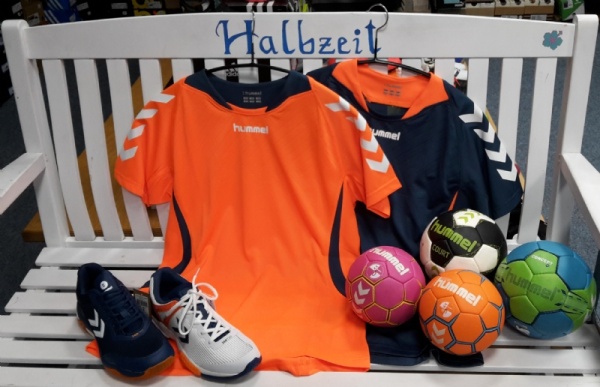 Hummel Handball: Bekleidung, Bälle...