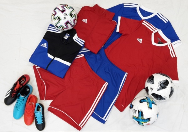 adidas Fußball: Bälle, Bekleidung...